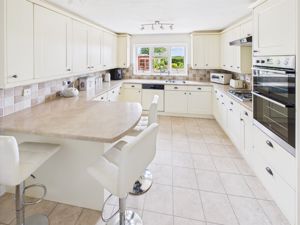 Breakfast Kitchen- click for photo gallery